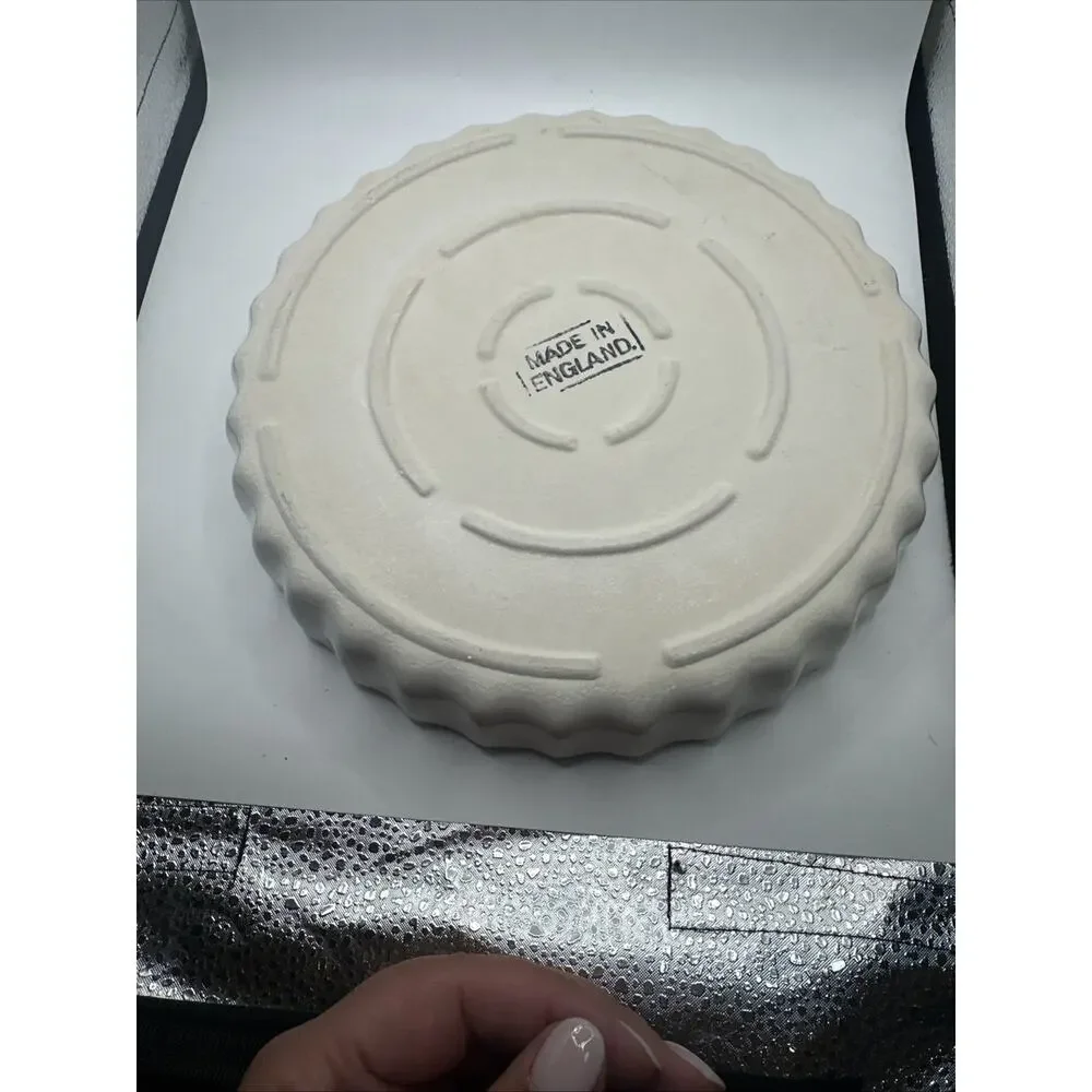 Ulster Ceramic Quiche Dish with Daisy Center - Made in England